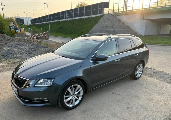 Skoda Octavia cena 63900 przebieg: 129500, rok produkcji 2017 z Biała małe 67